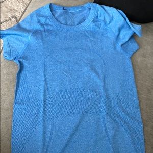 Lulu lemon short sleeve workout top